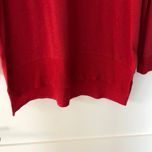 Ladies red sweater - Picture 3 of 4